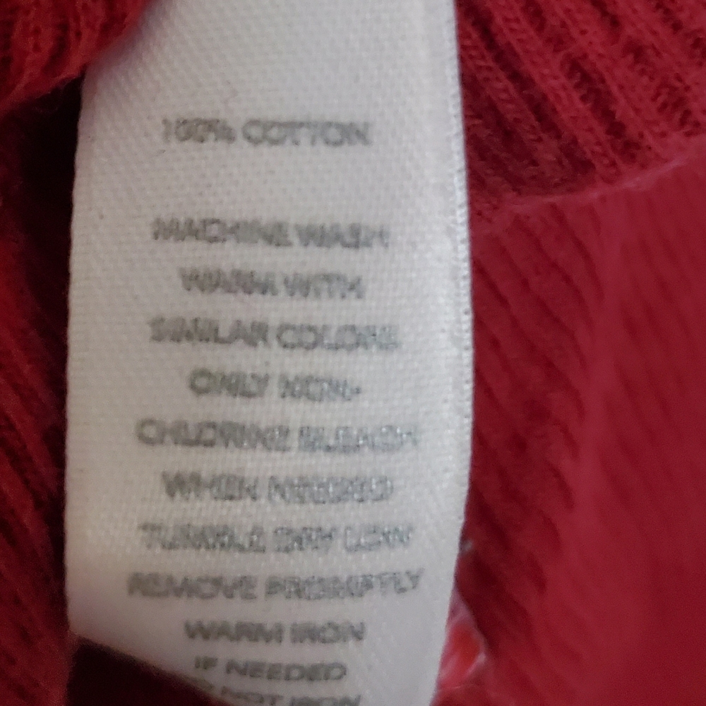 VS Tank Top - Picture 4 of 4